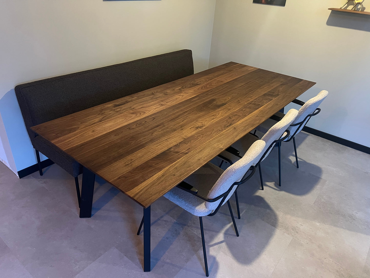 Rechteckiger Esstisch nach Maß